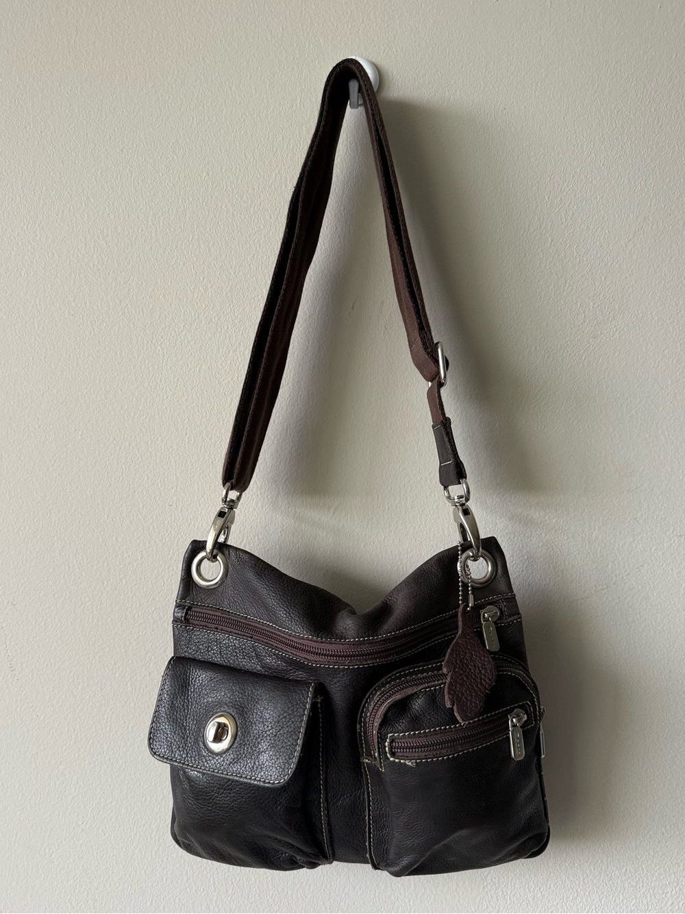 Roots Villager Dark Brown Leather Crossbody/Shoulder Bag - Picture 1 of 8